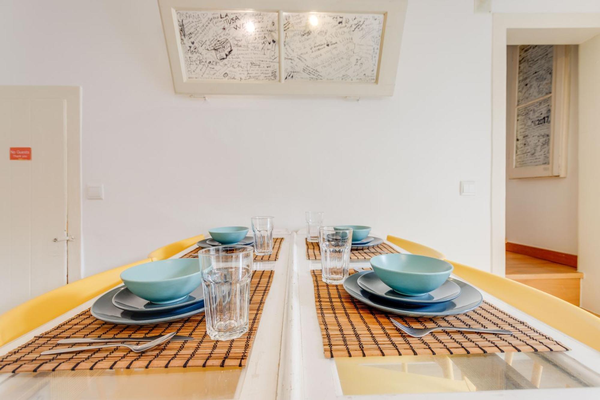 Bairro Alto Window - Cozy Spot In A Buzzing Locale Apartment Lisbon